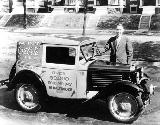 66k photo of 1930 American Austin delivery
