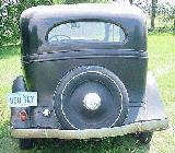 40k photo of 1933 Chevrolet sedan