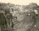 37k WW2 photo of le.E.Pkw. Kfz.2 and STZ-3, USSR