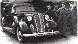 89k 1936 photo of Soviet leaders near pre-series ZIS-101